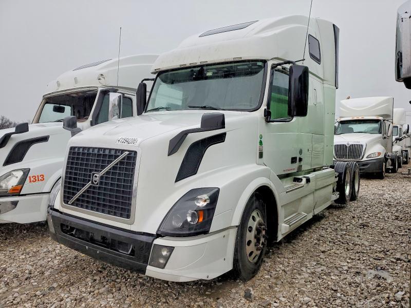 2018 Volvo VNL Semi Truck