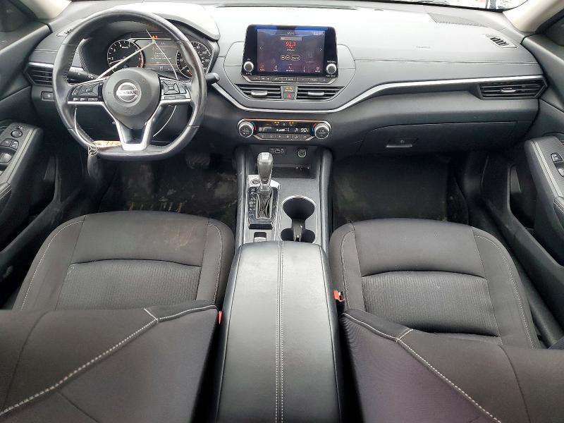 2019 Niss Altima 2.5 sv