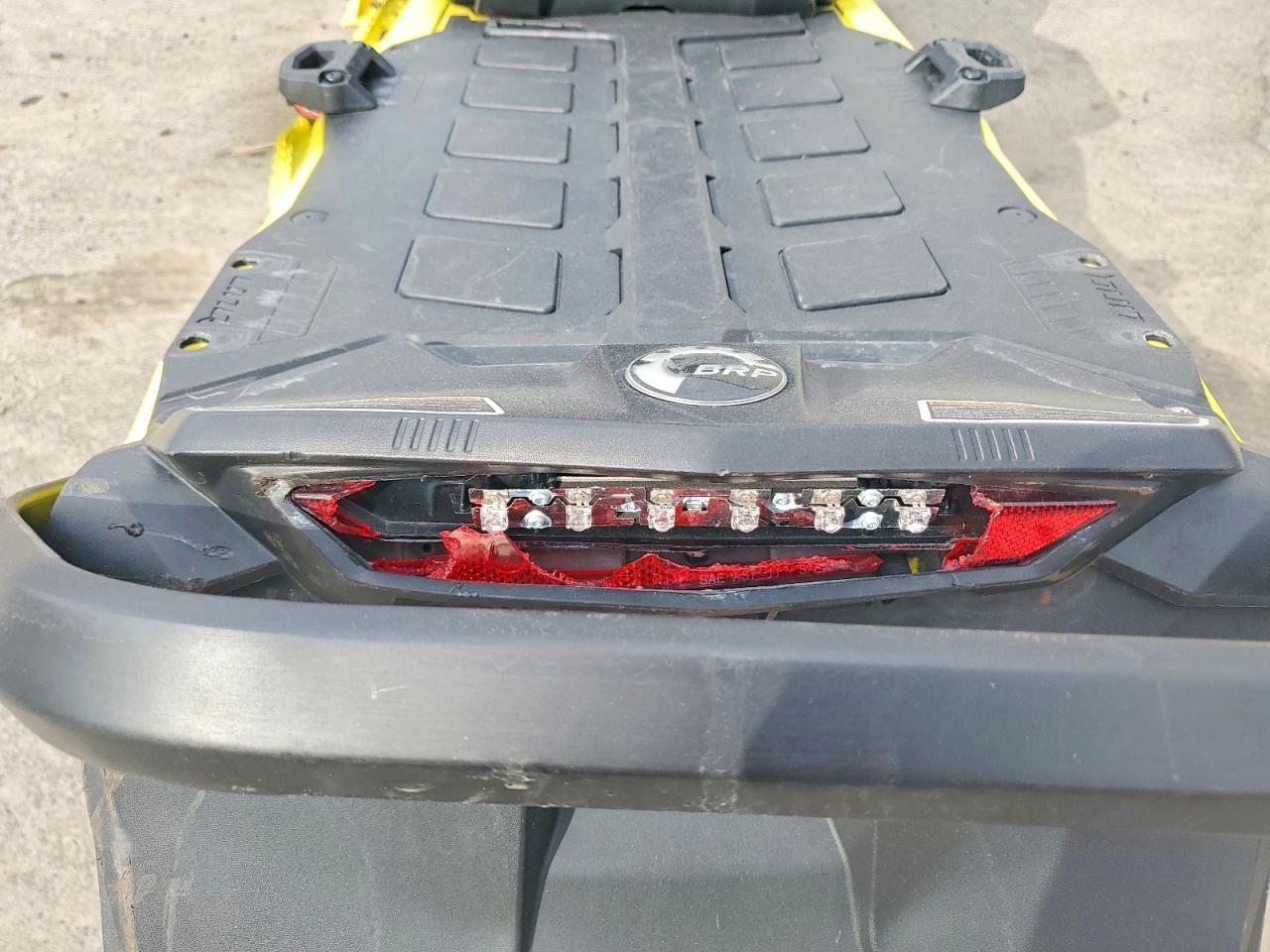 2021 Skidoo Snowmobile