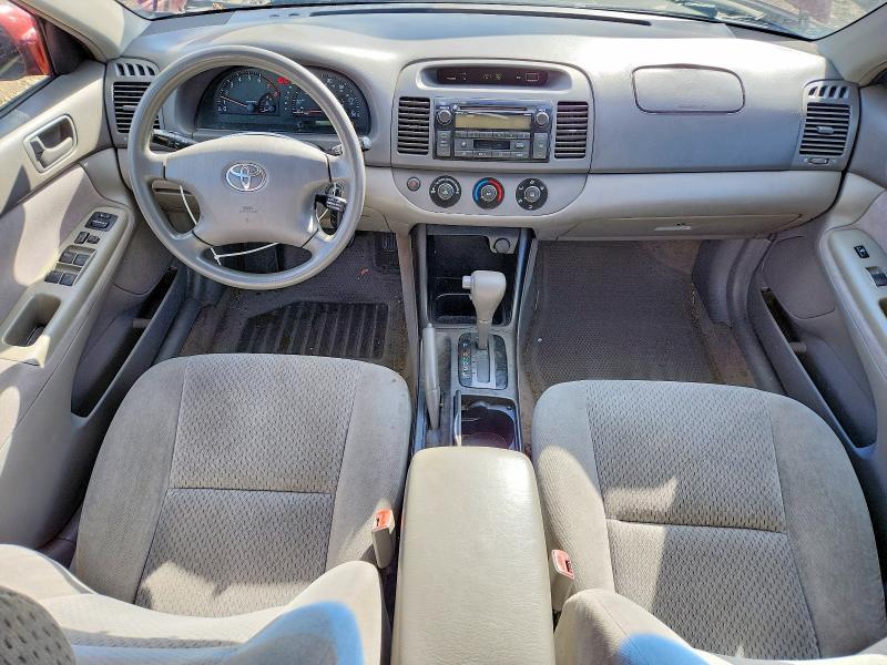 2004 Toyota Camry le