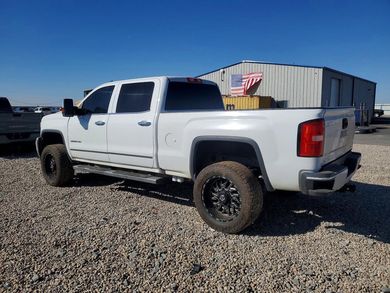 2016 GMC Sierra K2500 SLT