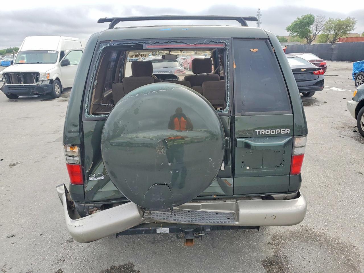 2000 Isuzu Trooper s