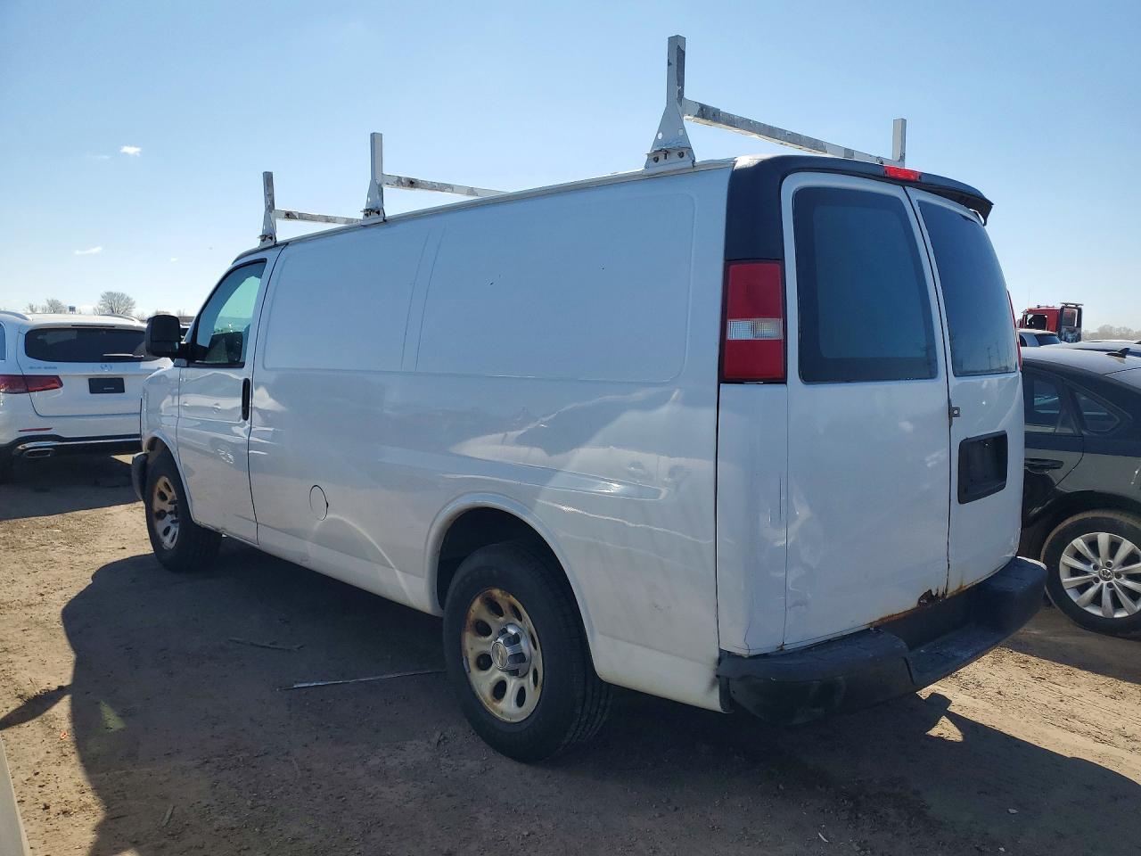 2014 Chev Express G1500
