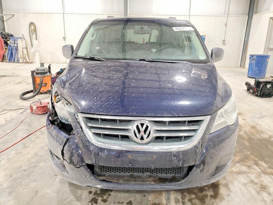 2012 Volkswagen Routan se