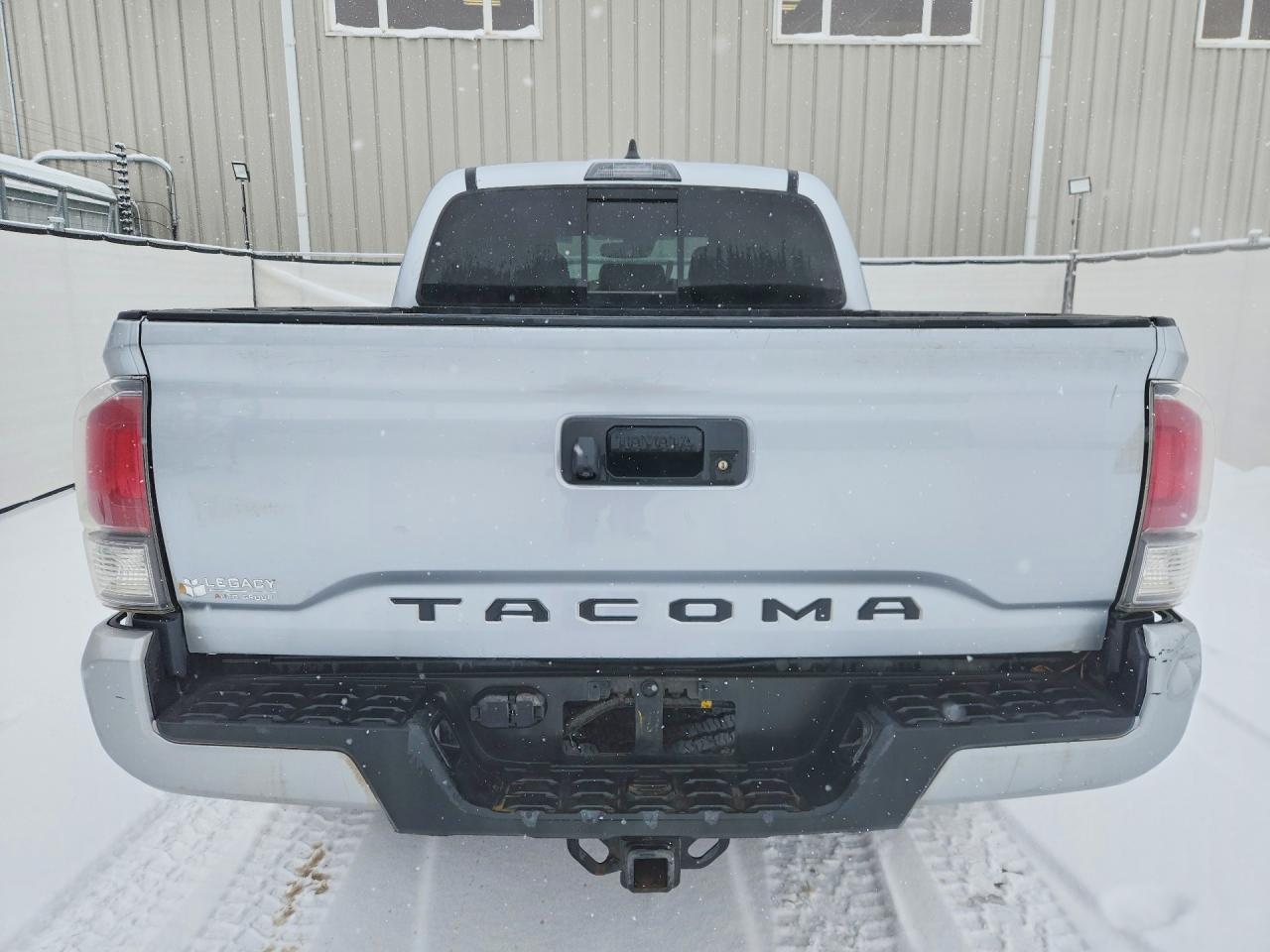 2022 Toyota Tacoma SR V6