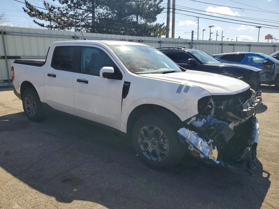 2022 Ford Maverick XL