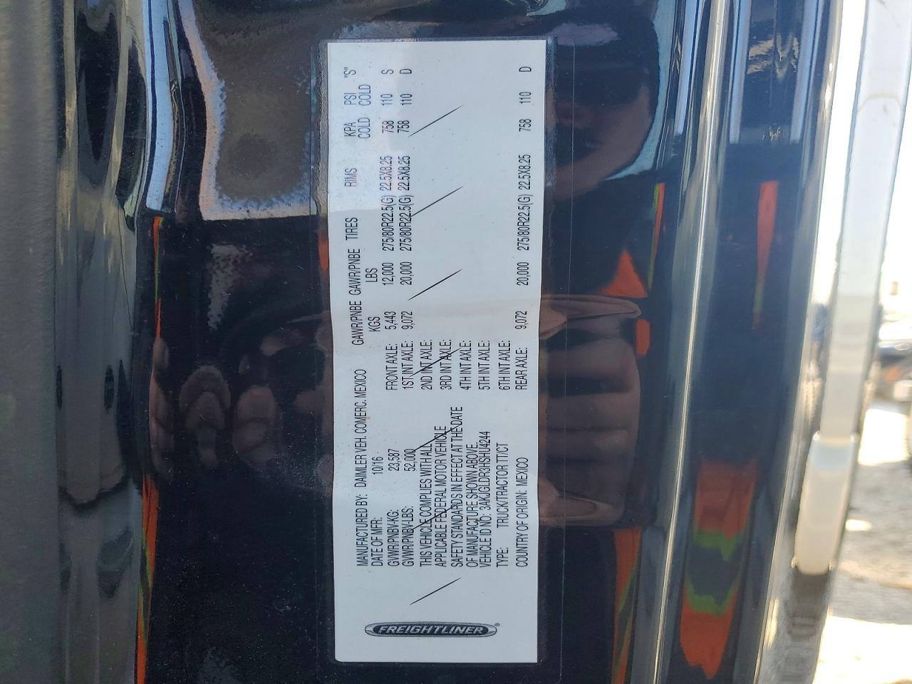 2017 Freigliner 2017 Freightliner Cascadia 125 Semi Truck