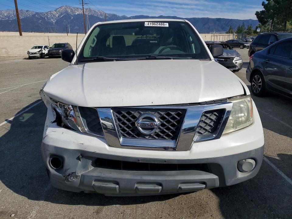 2012 Nissan Frontier s