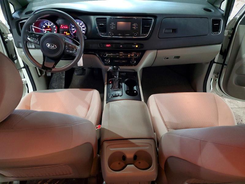 2016 KIA Sedona