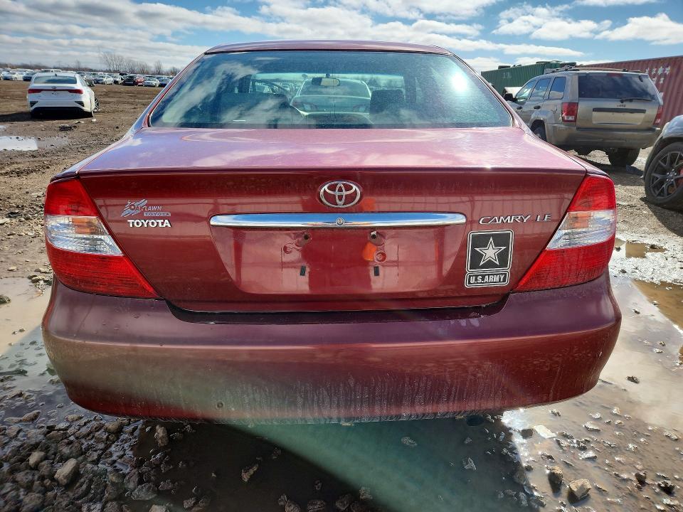 2004 Toyota Camry le