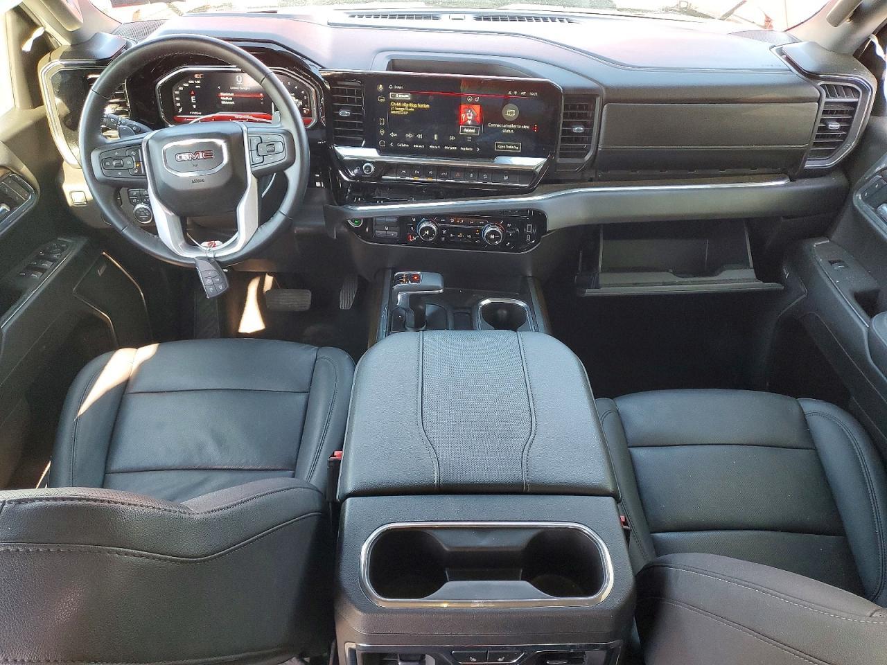 2025 GMC Sierra K1500 SLT