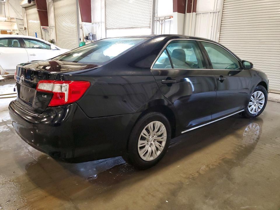 2013 Toyota Camry le