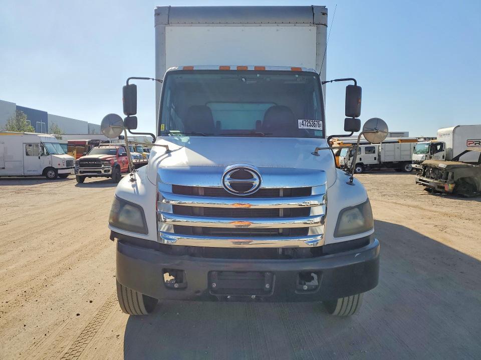 2019 Hino 338 BOX Truck