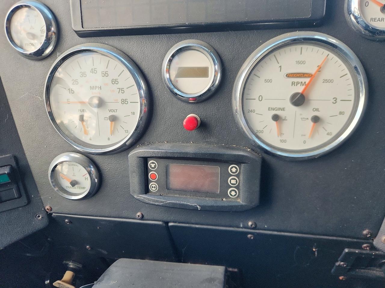 2006 Freigliner Chassis X Line Motor Home