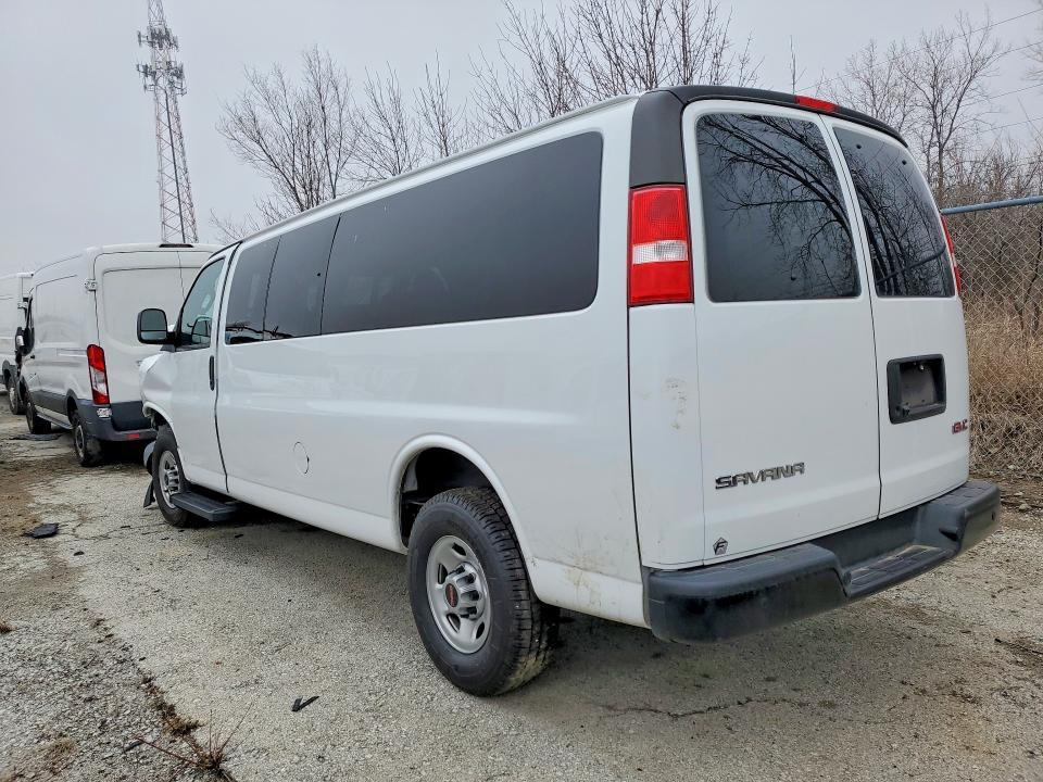 2023 GMC Savana G3500 LS
