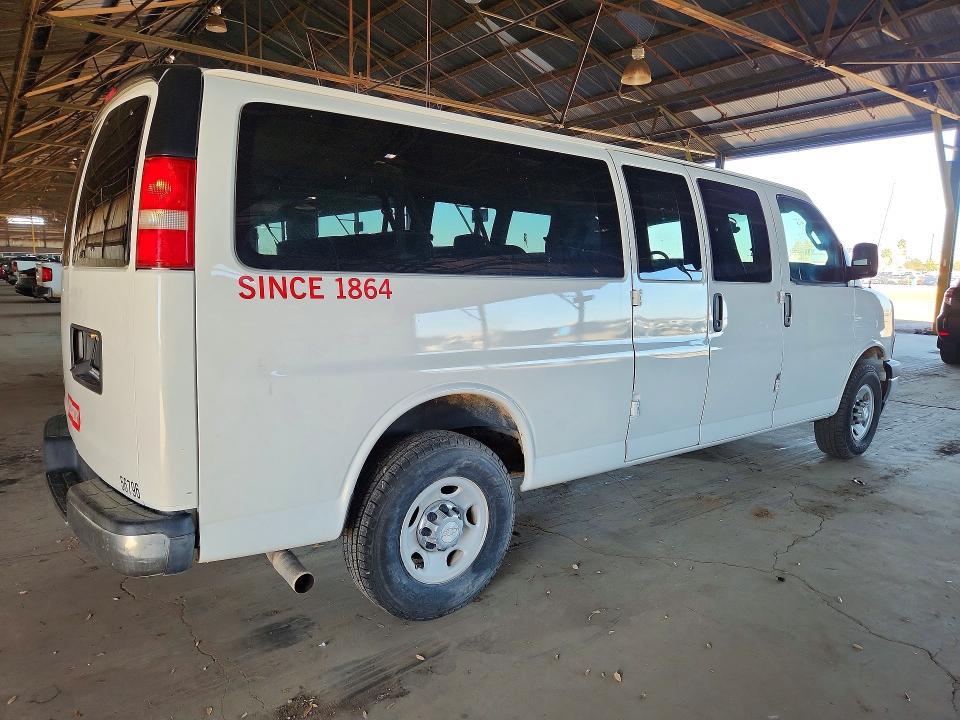 2017 Chevrolet Express G3500 LT