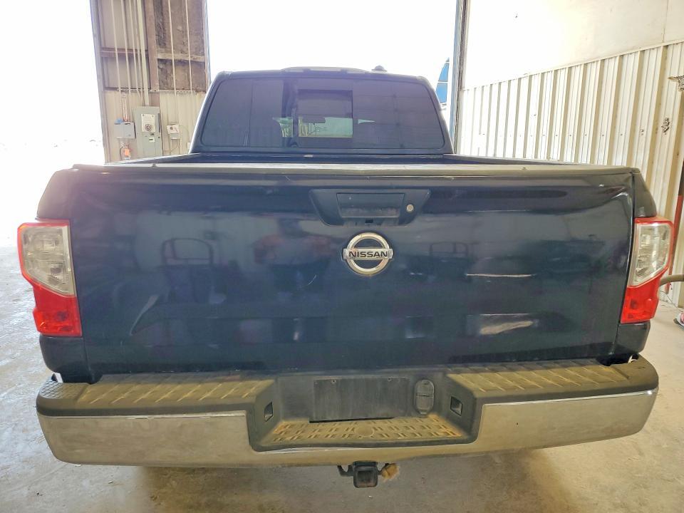 2017 Nissan Titan XD SV