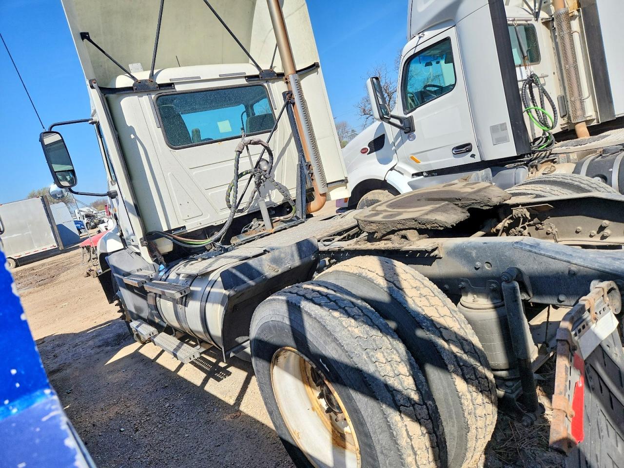 2014 Mack CXU612 Semi Truck