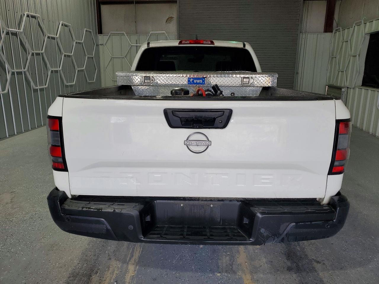 2024 Nissan Frontier S