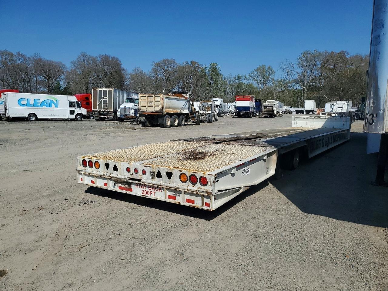 2017 Trail King Drop Deck Equipment Trailer