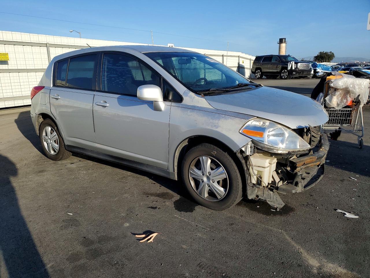 2012 Nissan Versa 1.8 s