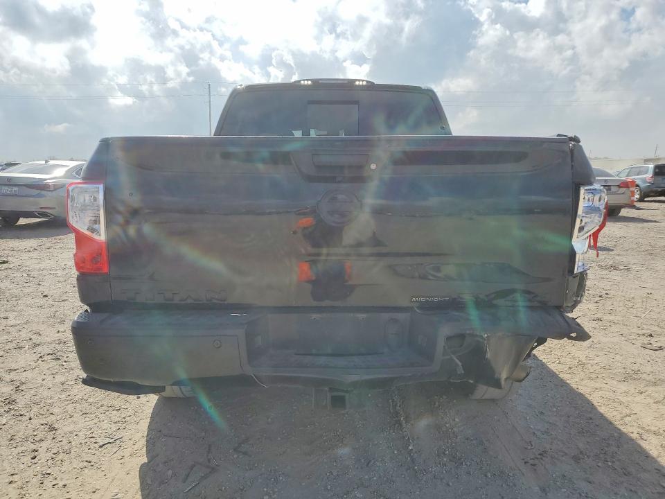 2019 Nissan Titan SV
