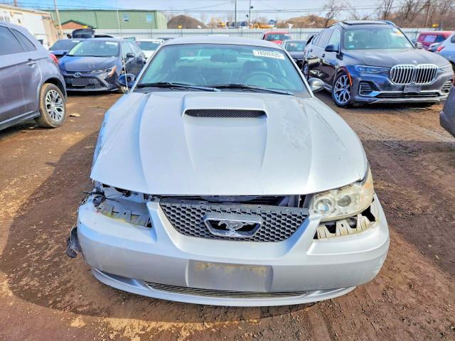 2004 Ford Mustang gt