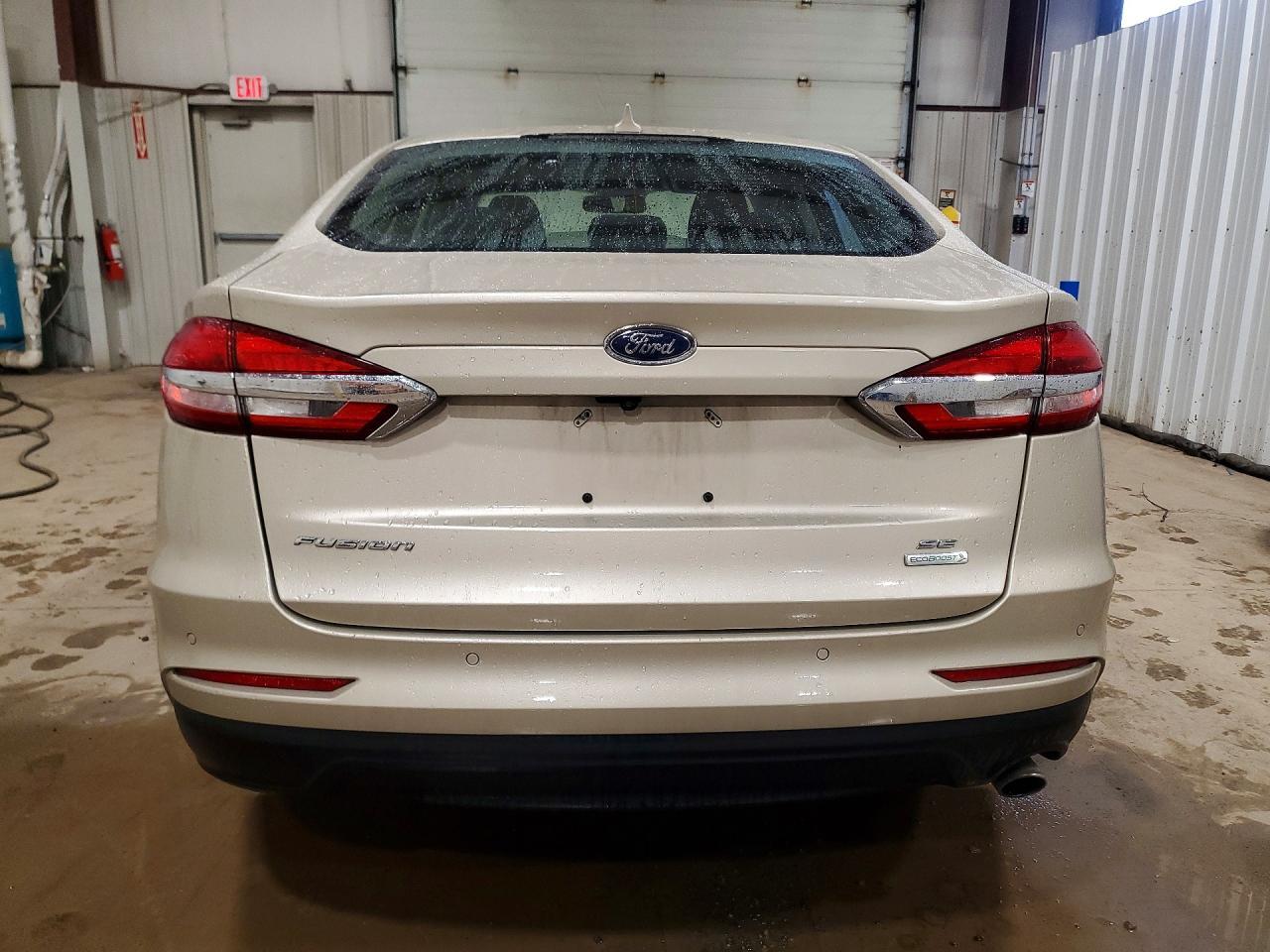 2019 Ford Fusion se