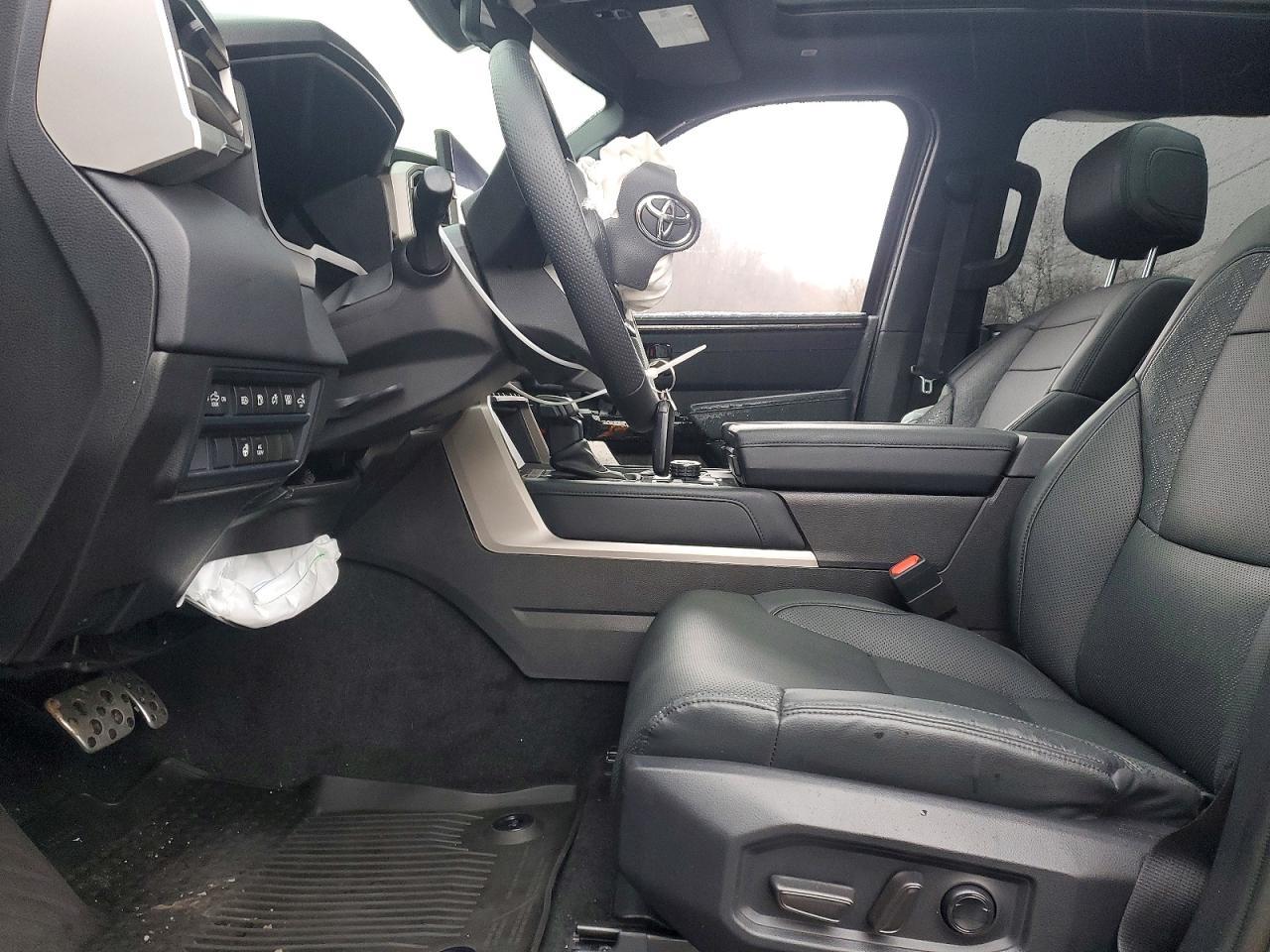 2025 Toyota Tundra Limited HV