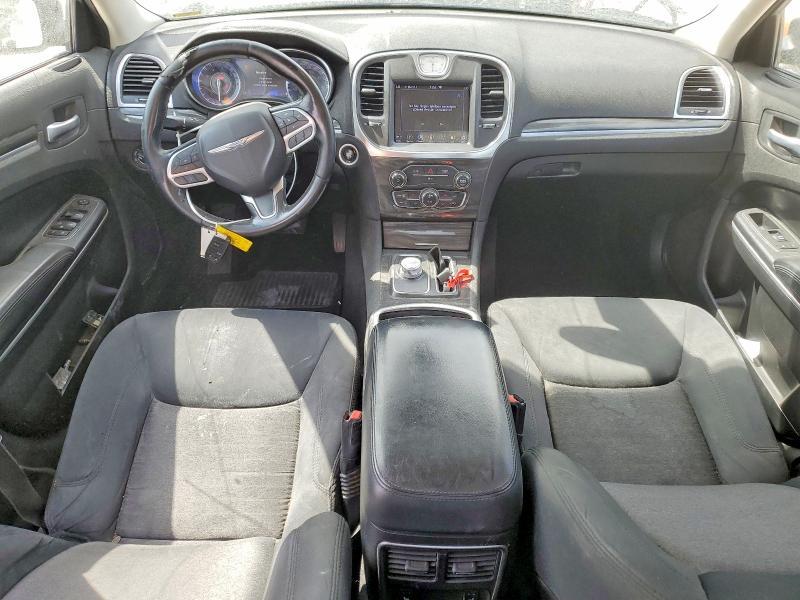 2019 Chrysler 300 Touring