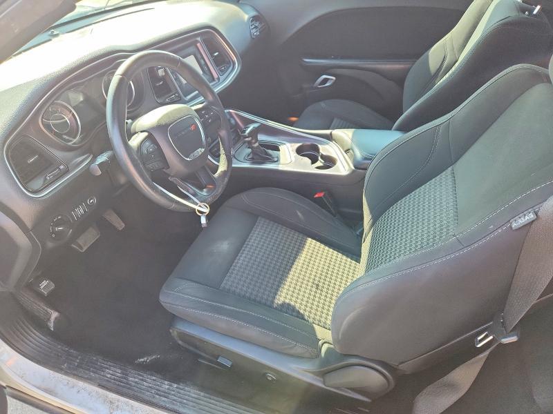 2015 Dodge Challenger sxt