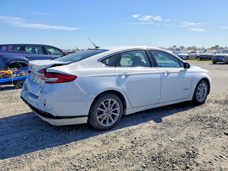 2017 Ford Fusion se Hybrid