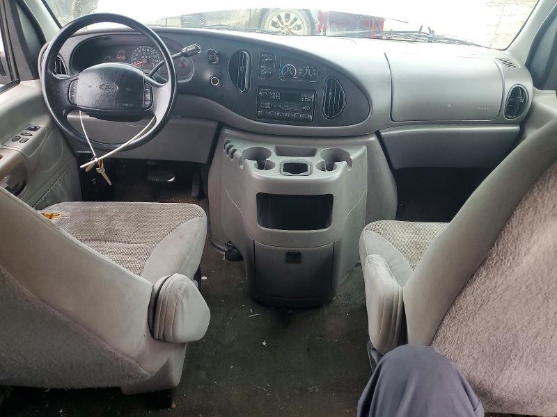 2000 Ford Econoline E350 Super Duty Wagon