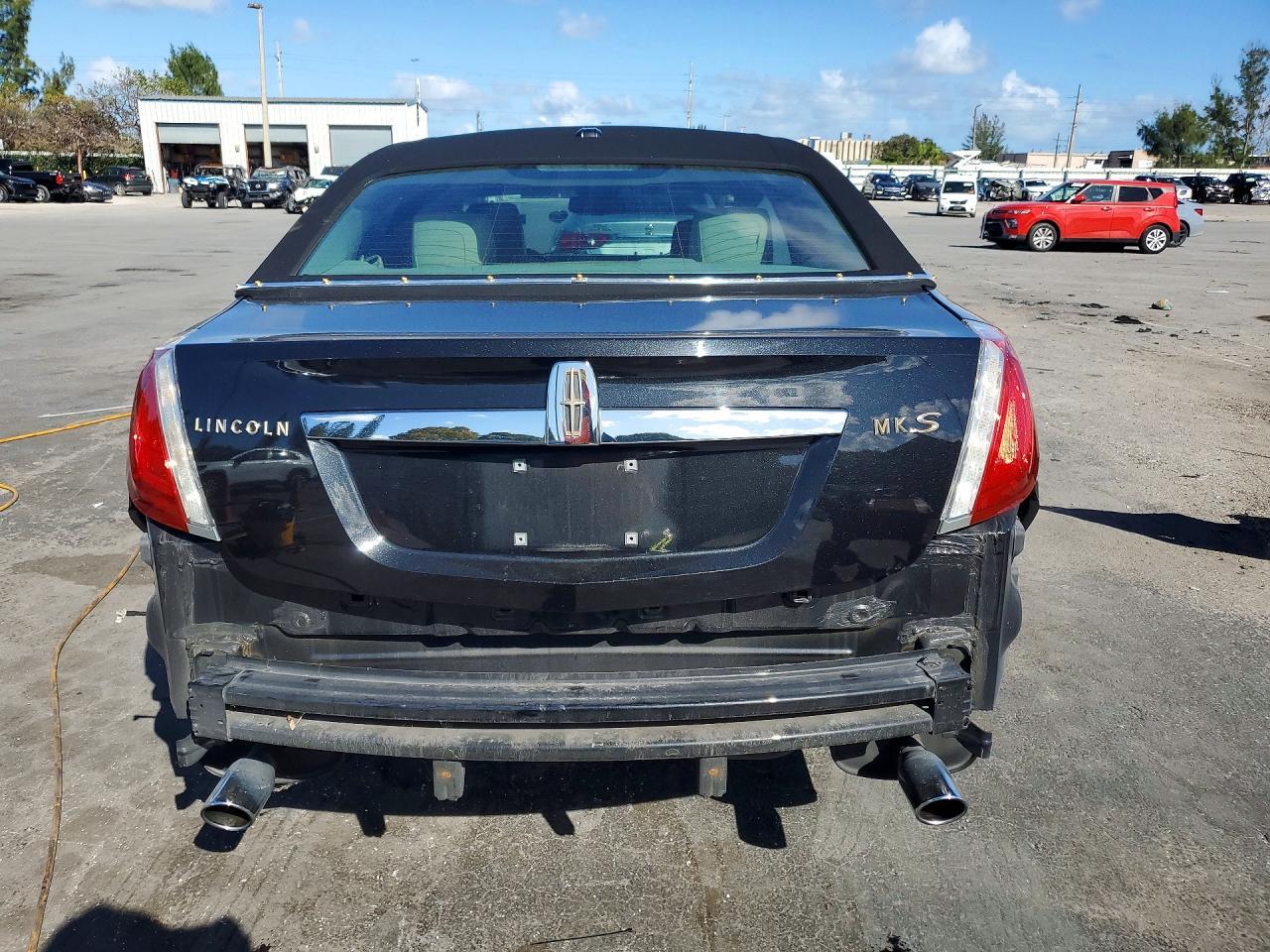 2009 Lincoln MKS