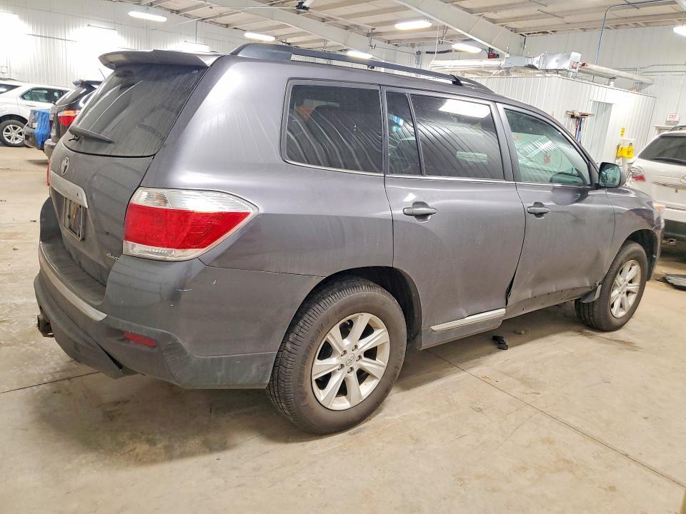 2012 Toyota Highlander se