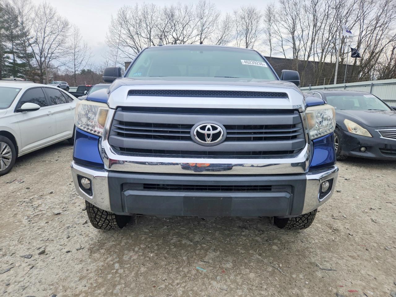 2014 Toyota Tundra SR5