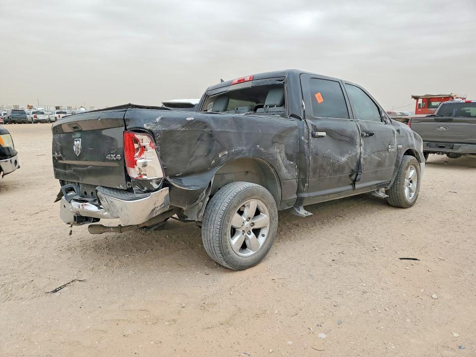 2015 Dodge RAM 1500 SLT