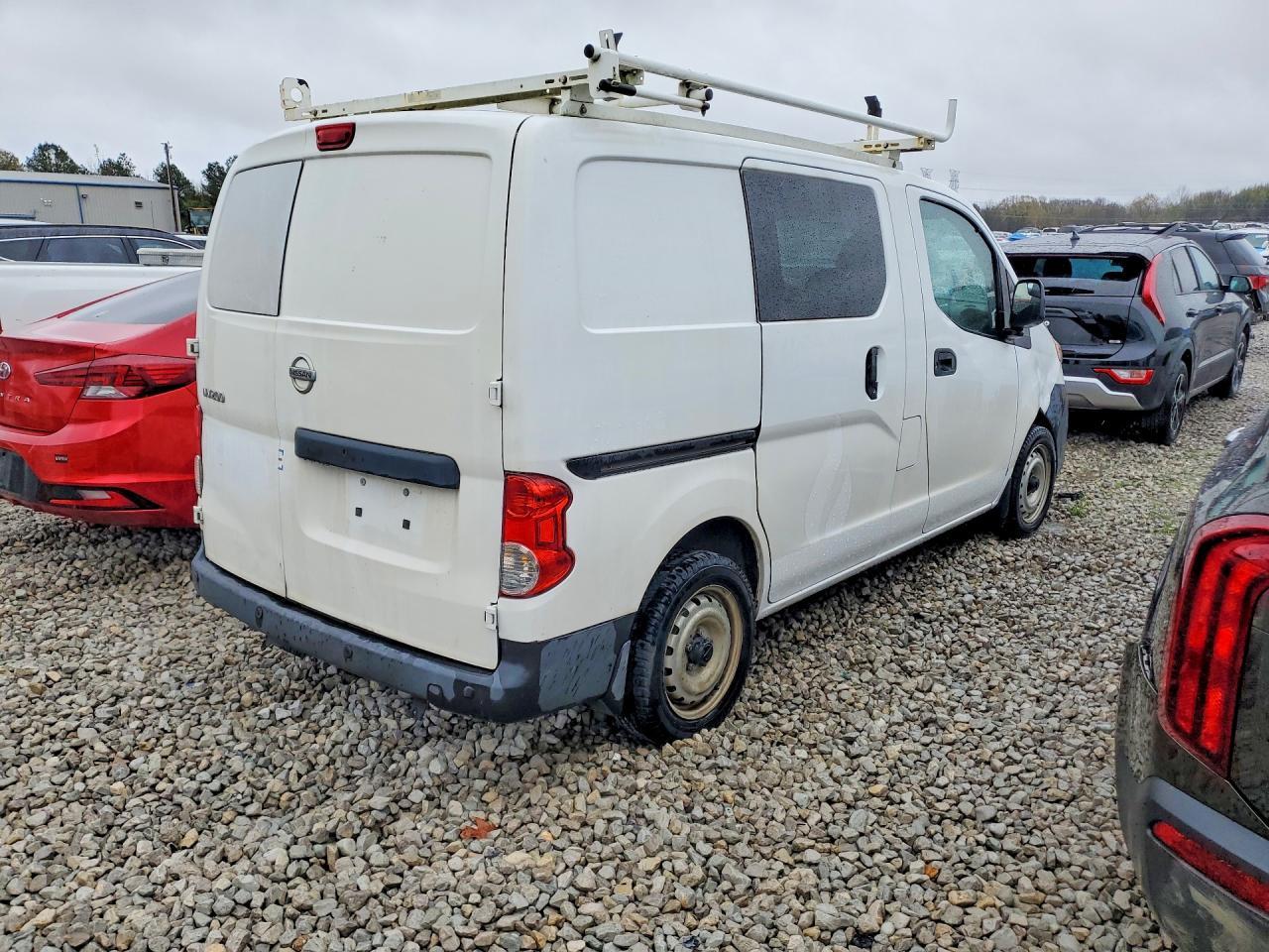 2015 Nissan NV200 S