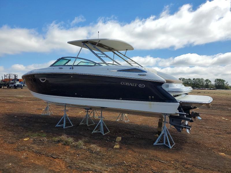 2016 Cobalt Boat-Boat