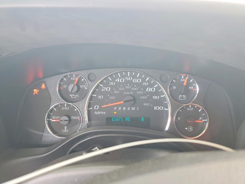 2025 Chev Express G2500