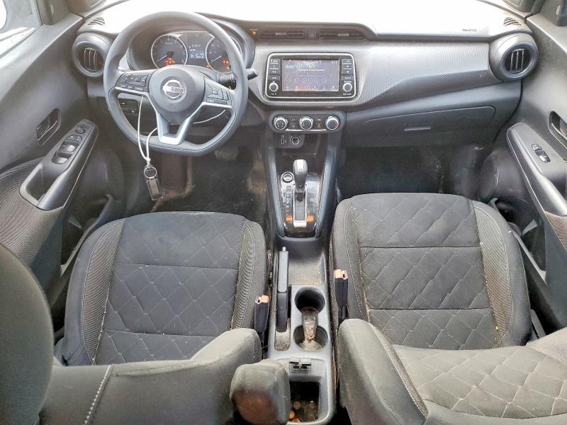 2020 Nissan Kicks s