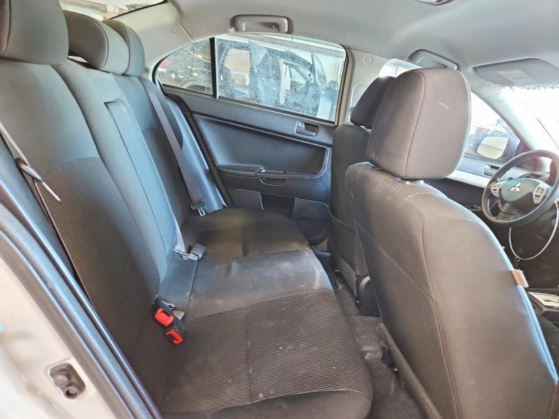 2016 Mitsubishi Lancer es