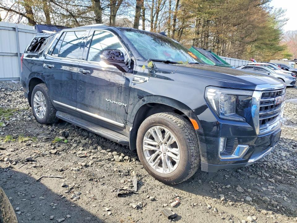 2022 GMC Yukon slt