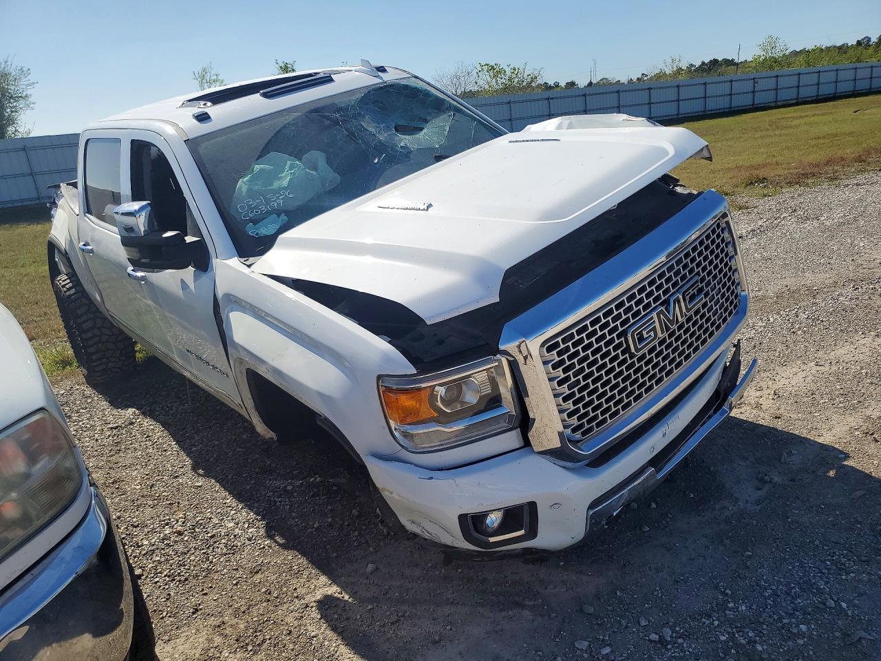 2016 GMC Sierra K2500 Denali