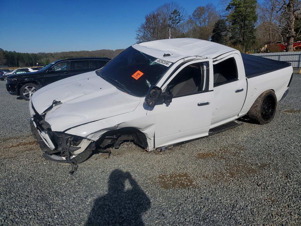 2016 Dodge RAM 1500 SLT