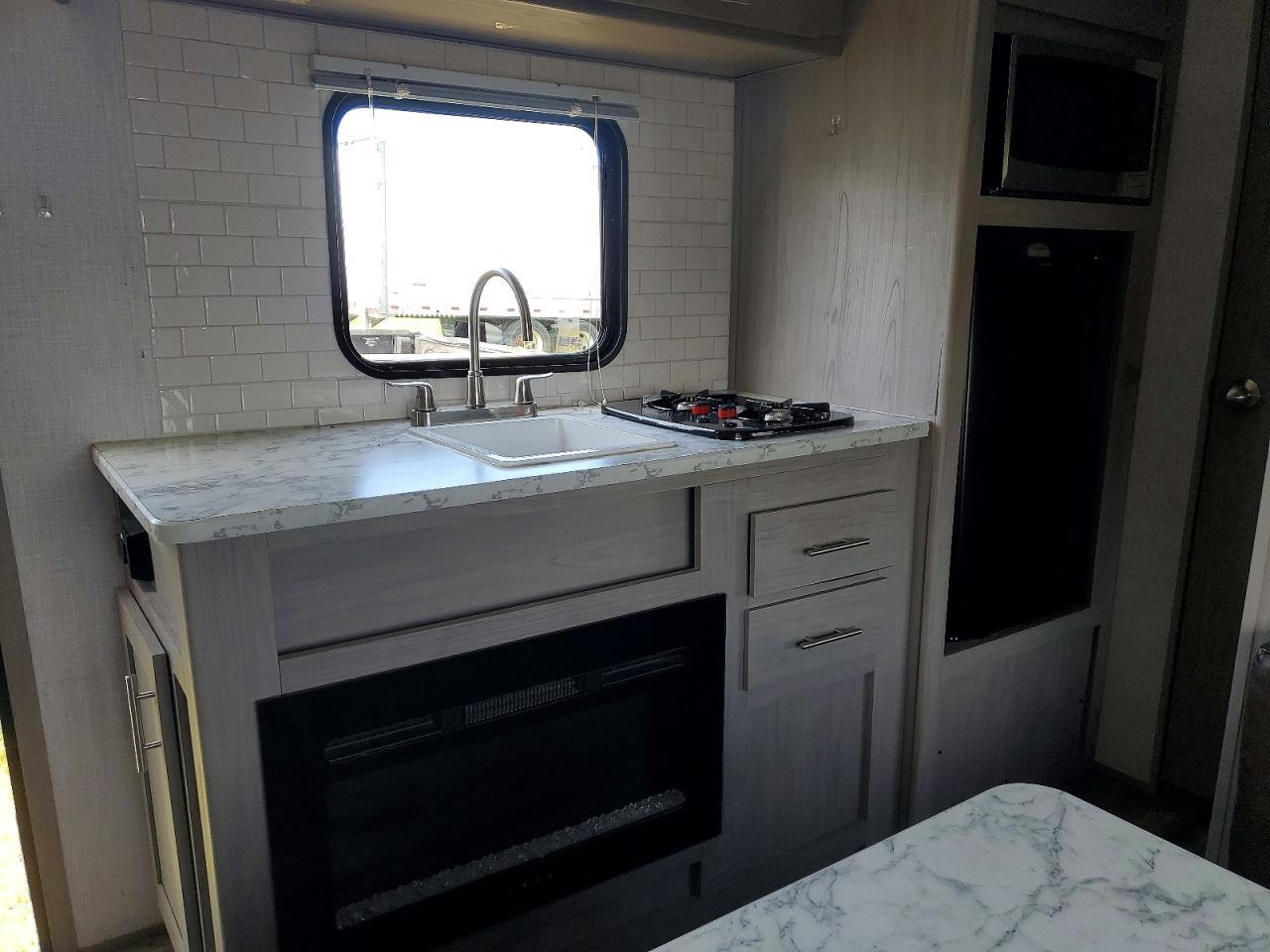 2022 Keystone Coleman Camper