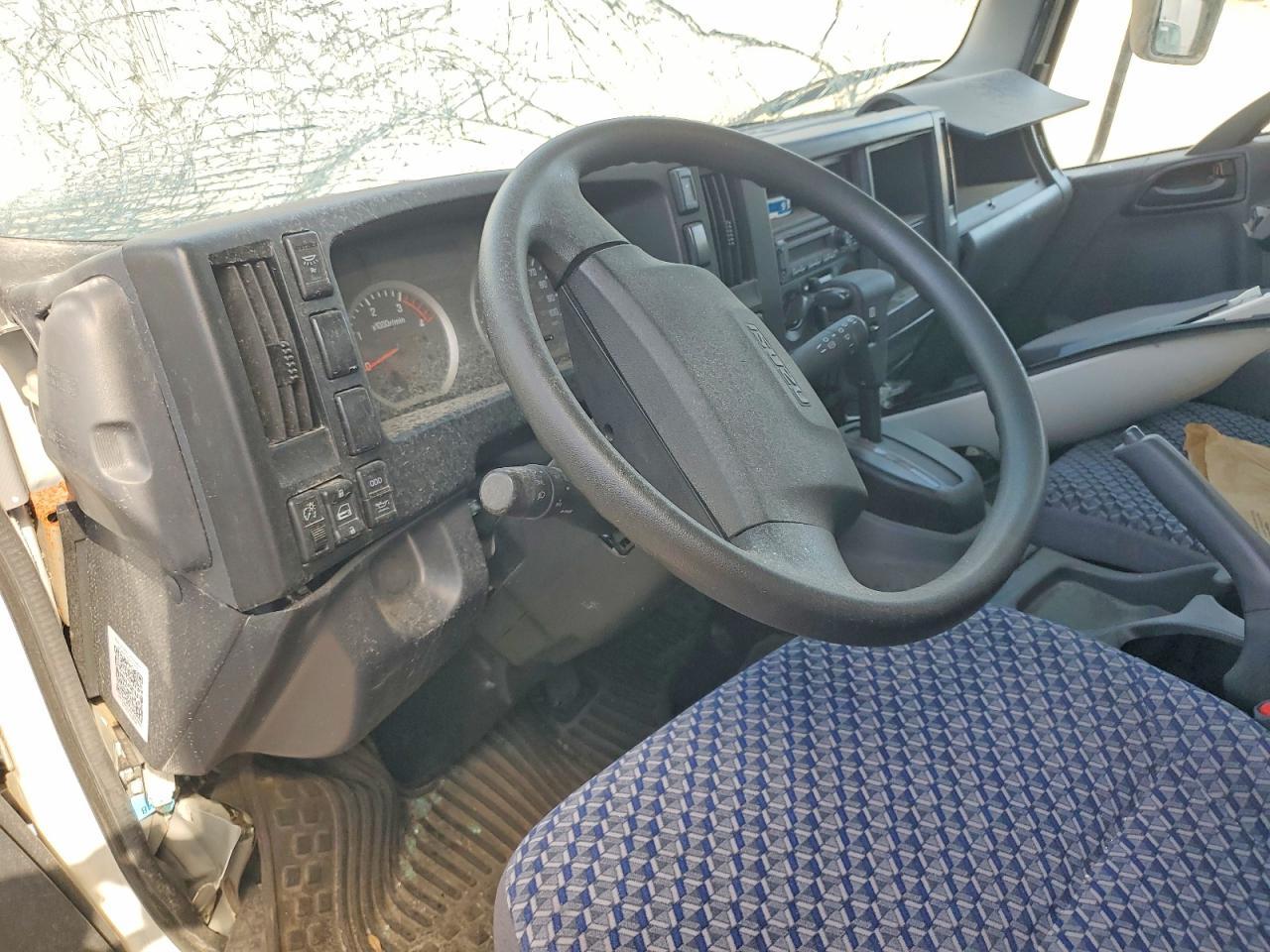 2024 Isuzu NPR XD