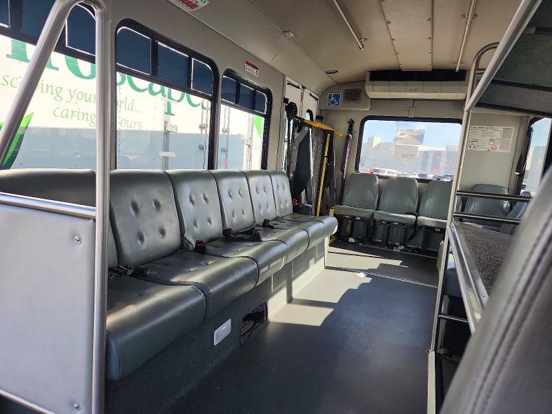 2019 Ford Econoline E450 Super Duty Cutaway van