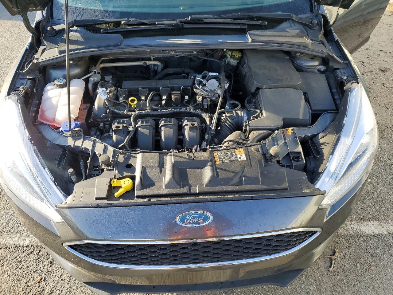 2016 Ford Focus se