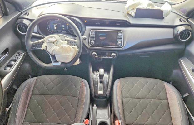 2018 Nissan Kicks sv